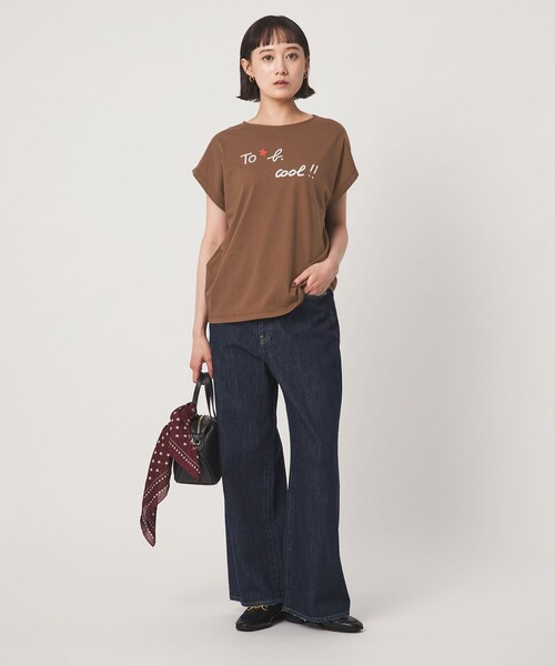 To b. by agnes b.(トゥービーバイアニエスベー)の「<To b. by agnes b.コラボ>ロゴ フレンチスリーブ Tシャツ(Tシャツ/カットソー・レディース・オフホワイト/ブラウン・FREE)」の8枚目の写真