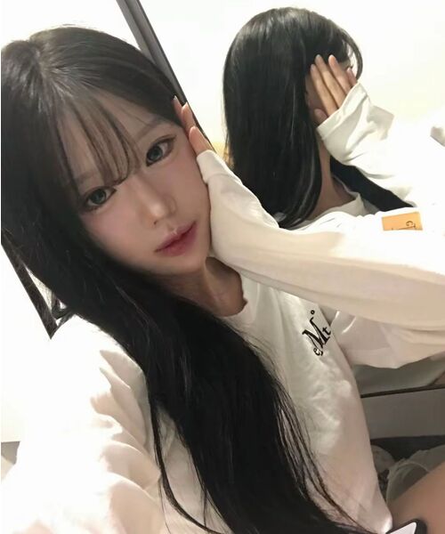 MUCENT(ムセント)の「リアムレザーパッチロングスリーブTシャツ(4カラー)(Tシャツ/カットソー・レディース・ブラック/ホワイト/ネイビー/ライトグレー・FREE)」の13枚目の写真