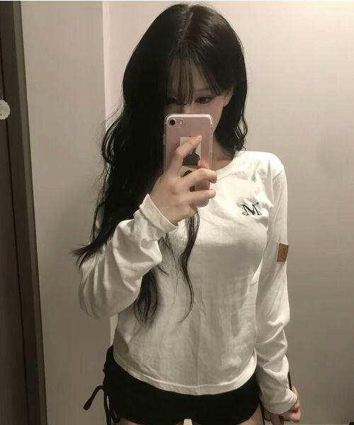MUCENT(ムセント)の「リアムレザーパッチロングスリーブTシャツ(4カラー)(Tシャツ/カットソー・レディース・ブラック/ホワイト/ネイビー/ライトグレー・FREE)」の12枚目の写真