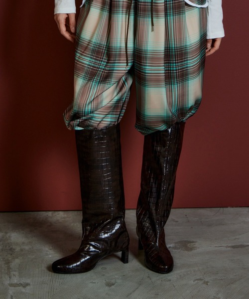 MAISON SPECIAL(メゾンスペシャル)の「Round-Toe Wide Long Boots/ラウンドトゥワイドロングブーツ(ブーツ・レディース・ゴールド/ダークブラウン/ブラック・38/36/37)」の19枚目の写真