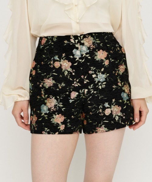 SLY(スライ)の「CLASSY LOW WAIST S/PT クラッシーローウエストショートパンツ 秋服 冬服(スラックス・レディース・ベージュ/マルチ/ブラック・0/1)」の3枚目の写真