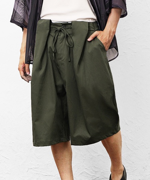 MinoriTY(マイノリティ)の「【MinoriTY】デザインタックワイドショーツ メンズ 夏服 ユニセックス ハーフパンツ(その他パンツ・メンズ・ブラック/カーキ/ベージュ・L/M)」の15枚目の写真