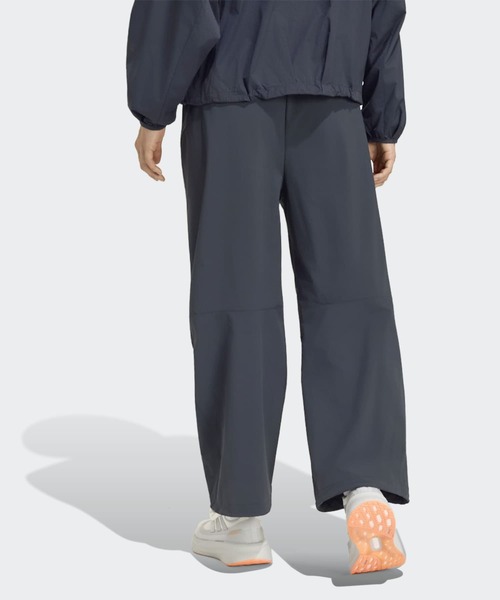 adidas(アディダス)の「ラン ウーブン ロングパンツ / アディダス adidas(その他パンツ・レディース・グレー・LARGE/MEDIUM/SMALL/X-LARGE)」の2枚目の写真