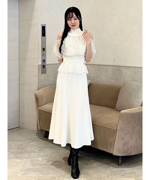 MERCURYDUO(マーキュリーデュオ)の「異素材ドッキングペプラムニットセットアップ(ワンピース・レディース・ミント/オフホワイト/ブラック・FREE)」の15枚目の写真
