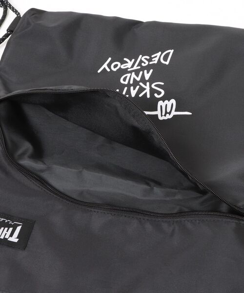 B.I.D.(ビーアイディー)の「《THRASHER》 Knapsack(バックパック/リュック・メンズ・ブラック×ホワイト・FREE)」の5枚目の写真