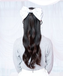 LAFARY（ラファリー）の「ビジューサテンリボンバレッタ（バレッタ/ヘアクリップ）」