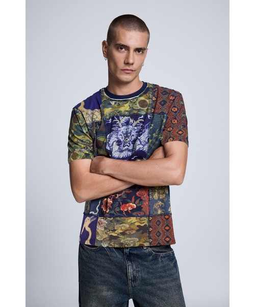 Desigual（デシグアル）の「マルチテキスタイルパネルブロック半袖Tシャツ（Tシャツ/カットソー・メンズ・ブルー・S/M/L/XL）」の2枚目の写真