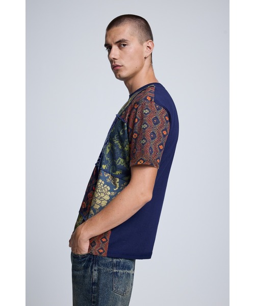 Desigual（デシグアル）の「マルチテキスタイルパネルブロック半袖Tシャツ（Tシャツ/カットソー・メンズ・ブルー・S/M/L/XL）」の4枚目の写真
