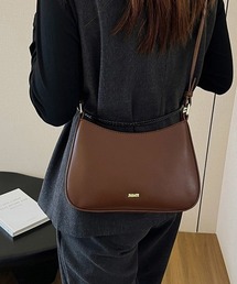 カーブシルエットショルダーバッグ