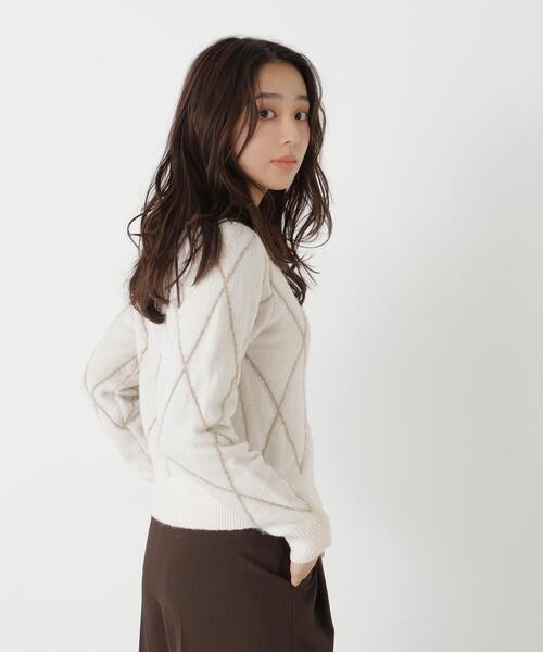NATURAL BEAUTY BASIC(ナチュラルビューティーベーシック)の「ダイヤラインカーディガン(ニット/セーター・レディース・グレー系その他/ホワイト系その他/ブルー系その他2・FREE)」の9枚目の写真