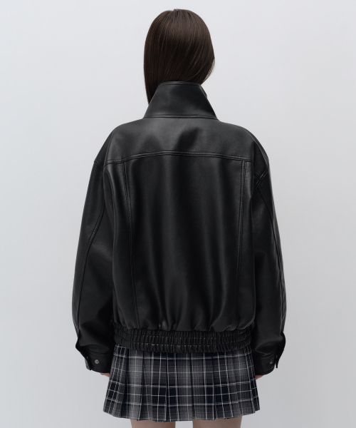 MUSINSA STANDARD WOMAN（ムシンサスタンダードウーマン）の「ウィメンズ シンセティックレザー ハイネック ブルゾンジャケット [ブラック]（ライダースジャケット・レディース・その他・SMALL/MEDIUM/LARGE）」の5枚目の写真