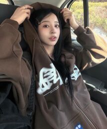 SEQUENZ（シークエンズ）の「【お気に入り50000人突破】/ スプレーブリーチ / ロゴプリントジップパーカー / FADE ZIP P/K（パーカー）」