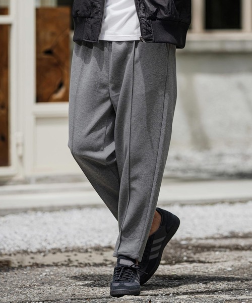 CAMBIO(カンビオ)の「mp15397- Double Knit Pinched Tuck Jogger Pants タックジョガーパンツ(CAM26AW-013)(その他パンツ・メンズ・グリーン/ミックスグレー/ブラック・L/M/S)」の2枚目の写真
