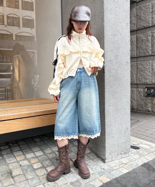 w closet(ダブルクローゼット)の「レースデニムハーフパンツ(デニムパンツ・レディース・ブルー/ブラック・FREE)」の10枚目の写真