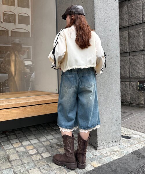 w closet(ダブルクローゼット)の「レースデニムハーフパンツ(デニムパンツ・レディース・ブルー/ブラック・FREE)」の12枚目の写真