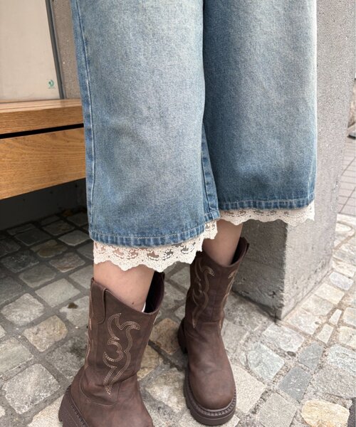 w closet(ダブルクローゼット)の「レースデニムハーフパンツ(デニムパンツ・レディース・ブルー/ブラック・FREE)」の13枚目の写真