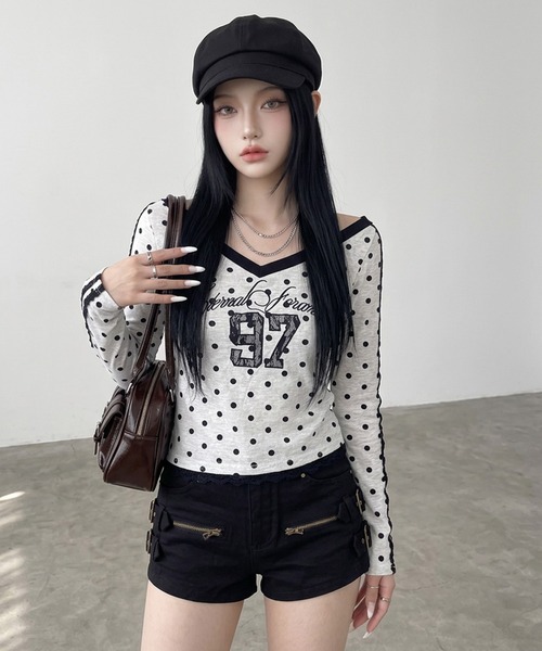 non-hedge（ノンヘッジ）の「ドットナンバリングオフショルダーロンT（Tシャツ/カットソー・レディース・ワインレッド/ネイビー/グレー/ブラウン・FREE）」の9枚目の写真