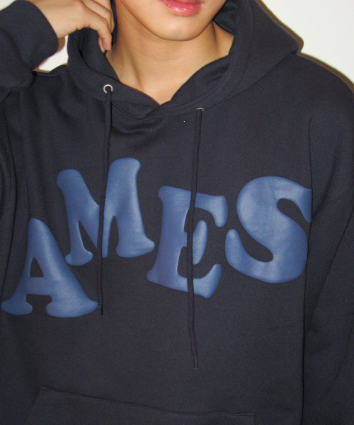 AMESWORLDWIDE(アメスワールドワイド)の「BIG TYPO HOODIE NAVY(パーカー・レディース・その他・SMALL/MEDIUM/LARGE)」の5枚目の写真