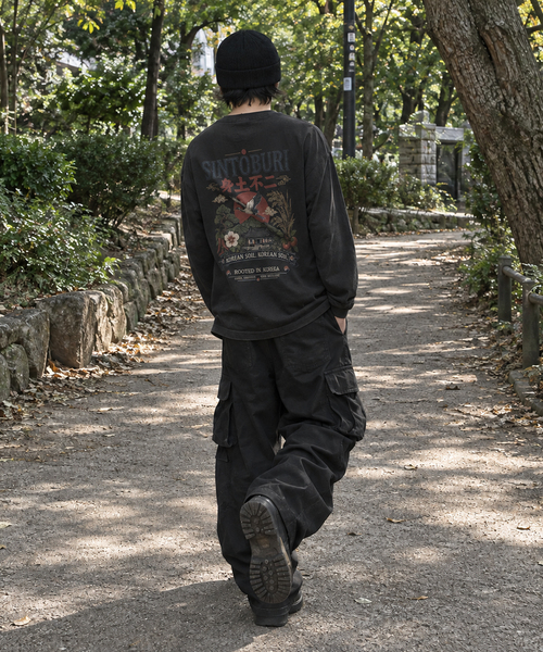 ARTISTWEAR(アーティストウェア)の「シントブリ 長袖Tシャツ(Tシャツ/カットソー・レディース・ブラック/オートミール/タン・MEDIUM/LARGE/X-LARGE/XX-LARGE)」の1枚目の写真