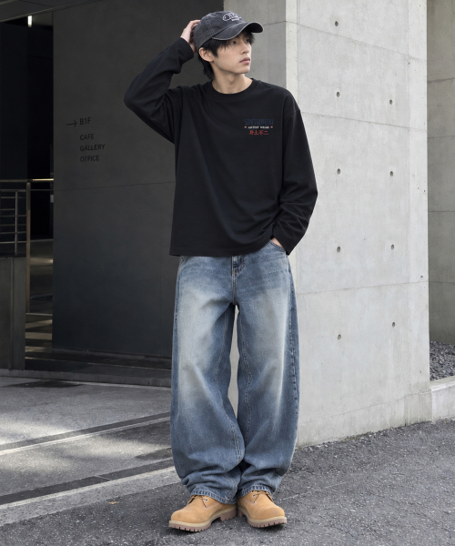 ARTISTWEAR(アーティストウェア)の「シントブリ 長袖Tシャツ(Tシャツ/カットソー・レディース・ブラック/オートミール/タン・MEDIUM/LARGE/X-LARGE/XX-LARGE)」の5枚目の写真