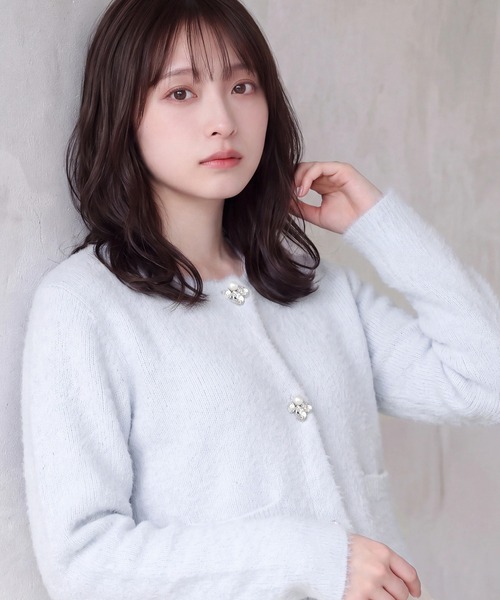 ASTORIA ODIER（アストリアオディール）の「装飾ボタンフェザーニットジャケット（カーディガン/ボレロ・レディース・サックスブルー/ホワイト/チャコールグレー/ラベンダー・MEDIUM）」の3枚目の写真