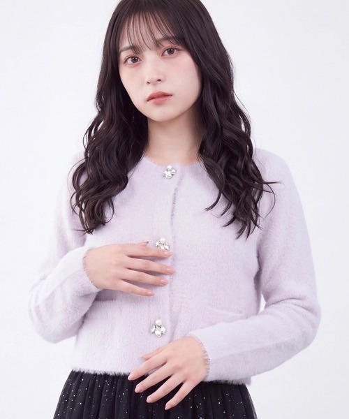 ASTORIA ODIER（アストリアオディール）の「装飾ボタンフェザーニットジャケット（カーディガン/ボレロ・レディース・サックスブルー/ホワイト/チャコールグレー/ラベンダー・MEDIUM）」の16枚目の写真