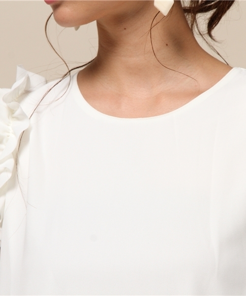 MIIA（ミーア）の「フリルノースリブラウス（シャツ/ブラウス・レディース・ブラック/イエロー/オフホワイト/グリーン/ピンク・FREE）」の9枚目の写真