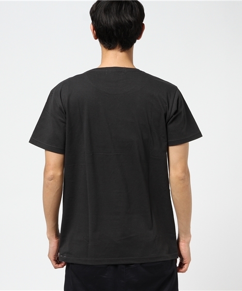 SERENITY.STILLMOMENT（セレニティースティルモーメント）の「EVILDOER SYMBOL Tee（Tシャツ/カットソー・メンズ・ホワイト/チャコールグレー・LARGE/MEDIUM）」の4枚目の写真