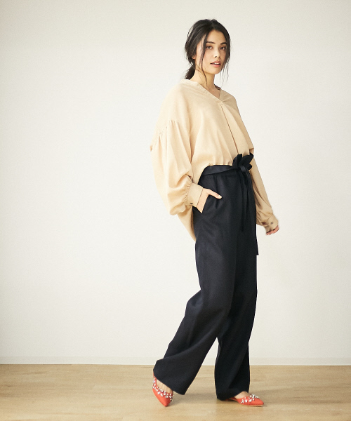 Au BANNISTER(オゥバニスター)の「ビジューセパレートフラットパンプス(パンプス・レディース・ブラック/オレンジ/ベージュ・37/35/38/39/36)」の5枚目の写真