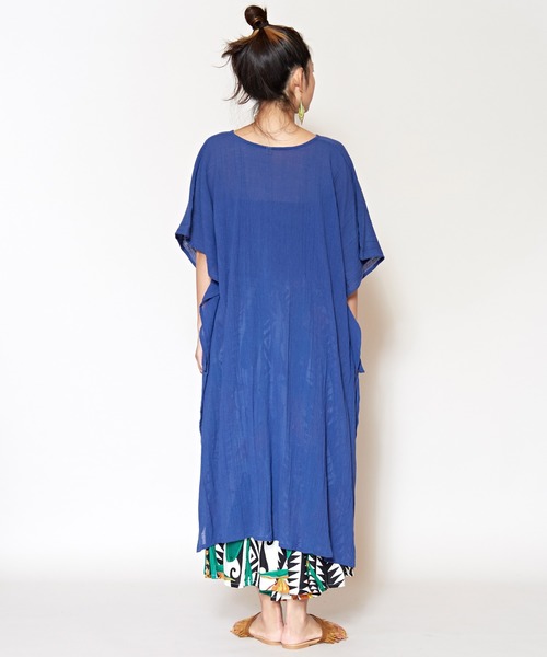 チャイハネ（チャイハネ）の「【チャイハネ】yul 無地ハイローヘム変形ワンピース（ワンピース・レディース・ターコイズブルー/ホワイト/ブラック/パープル/ネイビー/オレンジ/グリーン/ブルー・FREE）」の17枚目の写真