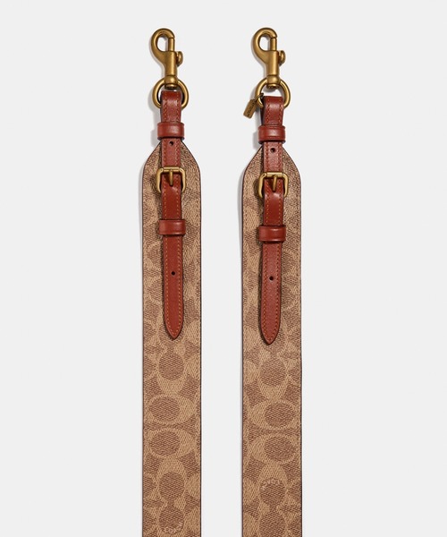 COACH（コーチ）の「ストラップ シグネチャー キャンバス（ショルダーバッグ）」 WEAR