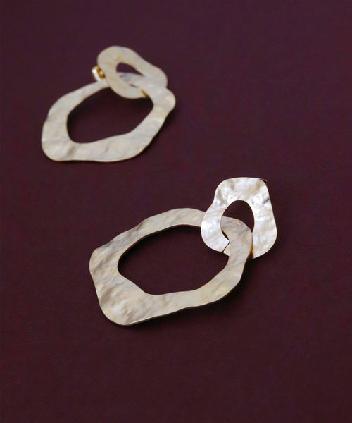 florist（フローリスト）の「【2種展開】スクエア＆サークル艶消しピアス（ピアス（両耳用）・レディース・ゴールド系その他2/シルバー系その他2/ゴールド系その他3/シルバー系その他3・FREE）」の7枚目の写真