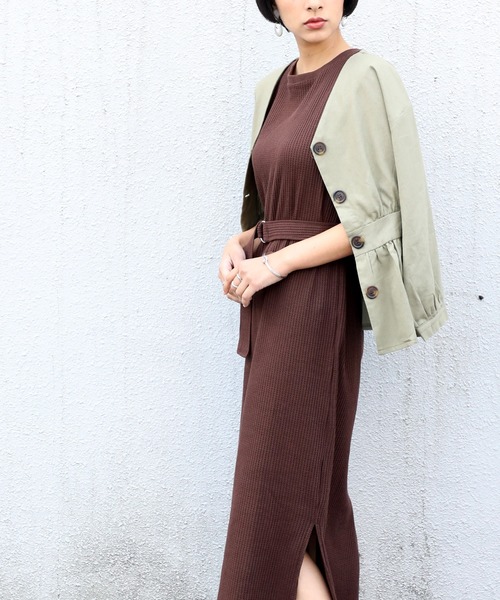 classicalelf（クラシカルエルフ）の「リネン混ミドル丈無地サマージャケット(7分袖)（ブルゾン・レディース・ネイビー/キナリ/イエロー/カーキ・MEDIUM/X-LARGE/LARGE）」の17枚目の写真