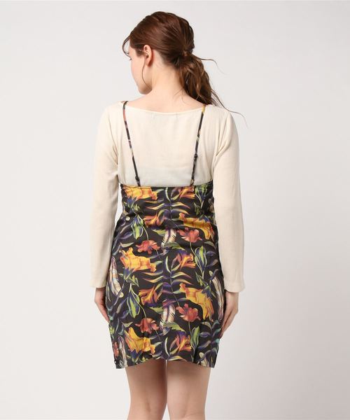 Hurley (ハーレー)の「W HRLY FLORAL TANK DRESS / ハーレー レディース タンクワンピース フローラルプリント リゾート プール ビーチ(ワンピース・レディース・ブラック/ピンク・SMALL/X-SMALL)」の3枚目の写真
