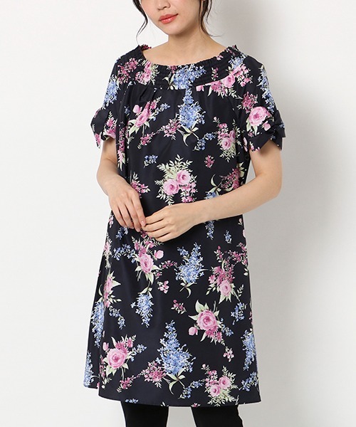 Tiara ローズティアラ のファッション チュニック セール Rose オフショルダー風フラワーチュニック チュニック Rose