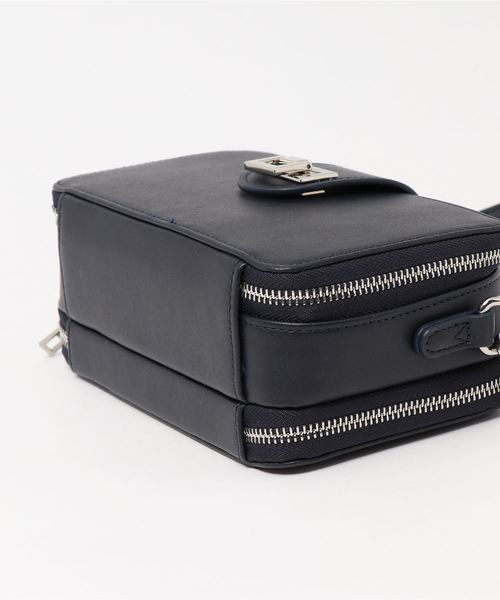 NATURAL BEAUTY BASIC（ナチュラルビューティーベーシック）の「パーソナルウォレットショルダー（ショルダーバッグ・レディース・ネイビー/オフホワイト/オレンジ/キャメル・ﾌﾘ-）」の6枚目の写真