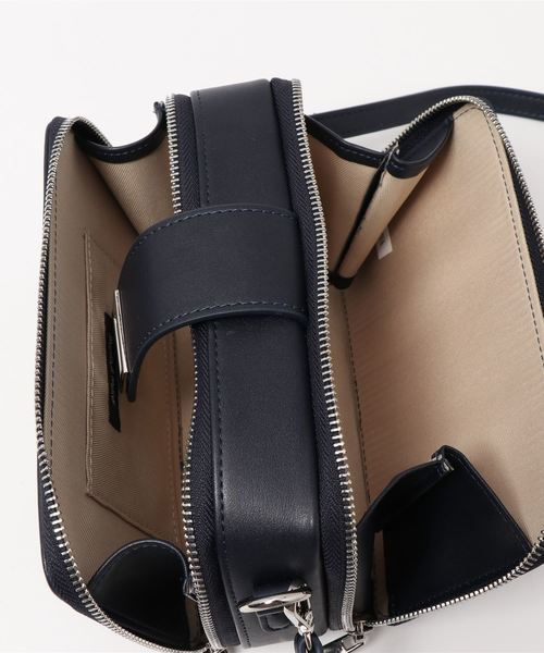 NATURAL BEAUTY BASIC（ナチュラルビューティーベーシック）の「パーソナルウォレットショルダー（ショルダーバッグ・レディース・ネイビー/オフホワイト/オレンジ/キャメル・ﾌﾘ-）」の9枚目の写真