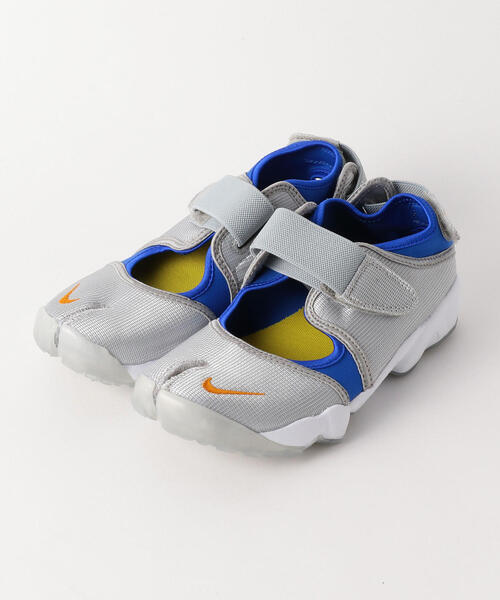NIKE（ナイキ）の「＜NIKE（ナイキ）＞WOMENS AIR RIFT メタルエアリフト（スニーカー・レディース・シルバー/ゴールド・25cm/24cm/23cm/26cm）」の4枚目の写真