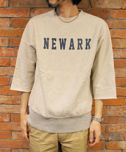 CIAOPANIC（チャオパニック）の「【Ciaopanic】裏毛カットオフプリントスウェット（スウェット・メンズ・グレー/アイボリー/ネイビー・LARGE/MEDIUM）」の2枚目の写真