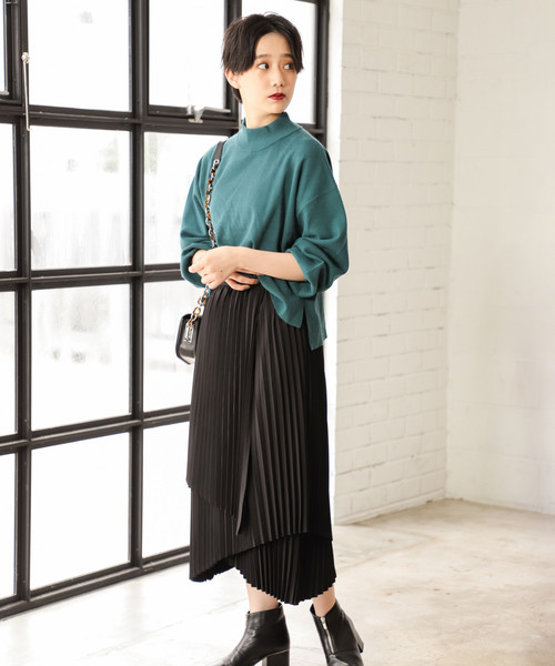 PAGEBOY（ページボーイ）の「ラッププリーツレイヤースカート（スカート・レディース・ブラック/グレイッシュベージュ・FREE）」の3枚目の写真