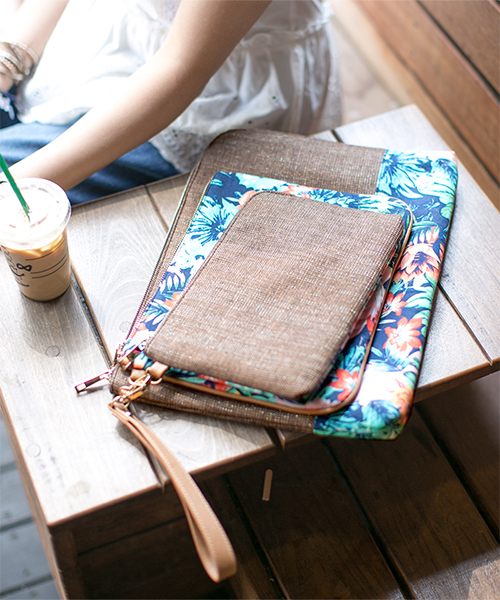 NANO universe（ナノユニバース）の「リゾート柄クラッチ 3点セット（クラッチバッグ・レディース・ブラウン/ベージュ/ブルー・FREE）」の16枚目の写真