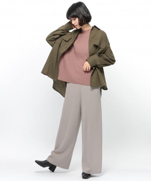 LAKOLE(ラコレ)の「コットンネルオーバーサイズシャツ / LAKOLE(シャツ/ブラウス・レディース・ライトグレー/カーキ/アイボリー・SMALL/MEDIUM)」の9枚目の写真