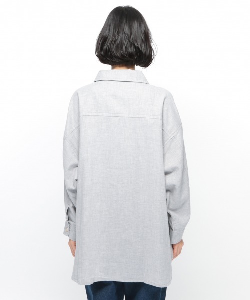 LAKOLE(ラコレ)の「コットンネルオーバーサイズシャツ / LAKOLE(シャツ/ブラウス・レディース・ライトグレー/カーキ/アイボリー・SMALL/MEDIUM)」の15枚目の写真