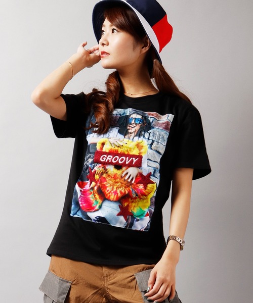 in the attic(インジアティック)の「【in the attic】フォトプリント半袖Tシャツ(Tシャツ/カットソー・メンズ・ホワイト/ブラック/ベージュ/マルチ/ホワイト系その他/ブラック系その他/ベージュ系その他/ホワイト系その他2/ブラック系その他2/ホワイト系その他3/ブラック系その他3/ホワイト系その他4/ブラック系その他4/ホワイト系その他5/ブラック系その他5・M/L)」の10枚目の写真