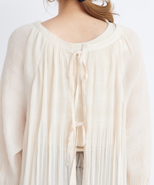 DouDou（ドゥドゥ）の「マジョリカバックリボンチュニックブラウス（シャツ/ブラウス・レディース・ライトグレー/ブラック/オフホワイト・FREE）」の12枚目の写真