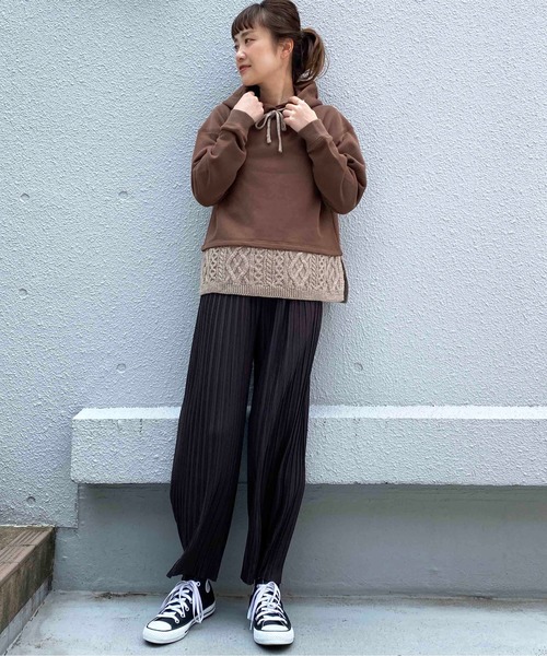 PICCIN（ピッチン）の「ナロープリーツパンツ（その他パンツ・レディース・チャコールグレー/ブラック/ブラウン・M）」の9枚目の写真