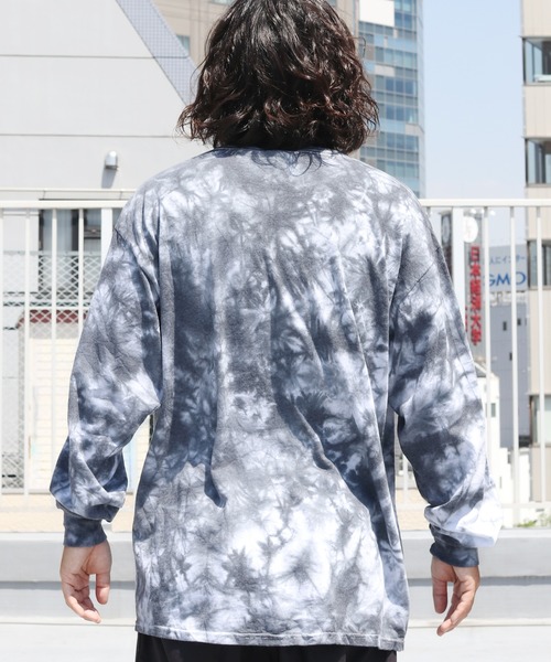 FRUIT OF THE LOOM（フルーツオブザルーム）の「FRUIT OF THE LOOM/フルーツオブザルーム ムラ染 タイダイ柄 L/S Tee ロンT（Tシャツ/カットソー・メンズ・ベージュ/ブラック・L/M/XL）」の4枚目の写真