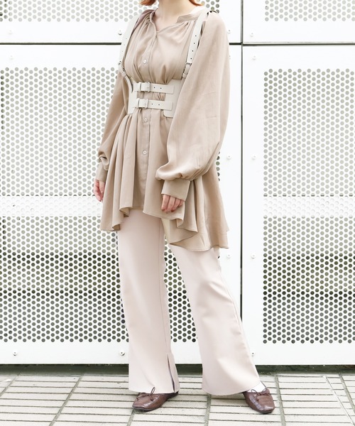 PairPair(ペアペア)の「楊柳ブラウス×ハーネスベルトSET(シャツ/ブラウス・レディース・アイボリー/モカ・FREE)」の9枚目の写真