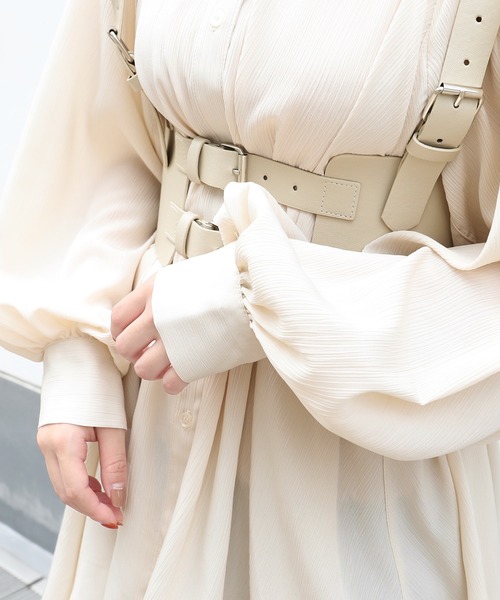 PairPair(ペアペア)の「楊柳ブラウス×ハーネスベルトSET(シャツ/ブラウス・レディース・アイボリー/モカ・FREE)」の14枚目の写真