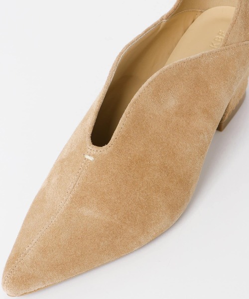 KBF（ケイビーエフ）の「ポインテッドトゥスエードブーティ（ブーツ・レディース・イエロー/ブラウン/グレー系その他・36/38/37）」の6枚目の写真